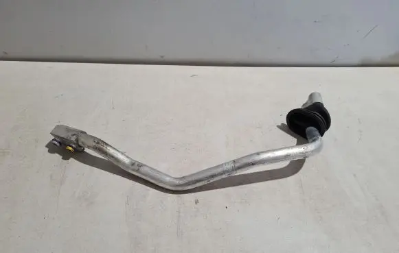 Porsche Macan (95B) Air conditioning (A/C) pipe/hose 8R2260712E
