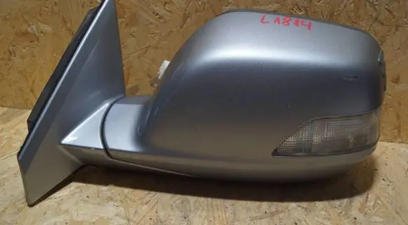 Honda CR-V Front door electric wing mirror