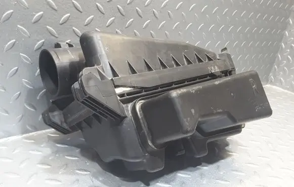 Toyota Yaris Air filter box 87096LS 0Y01