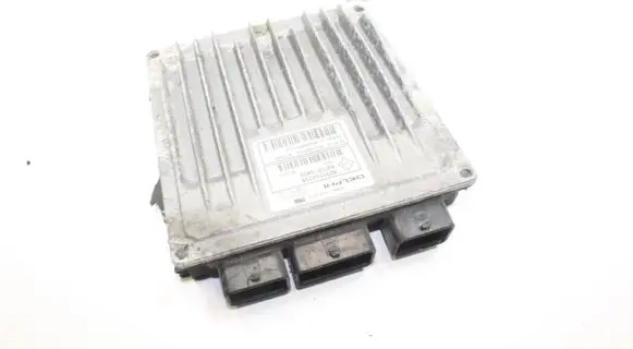 Renault Megane III Engine control unit/module 8200399038 8200619409