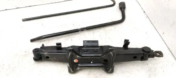 Ford Maverick Tool set 3L8A17A078BA