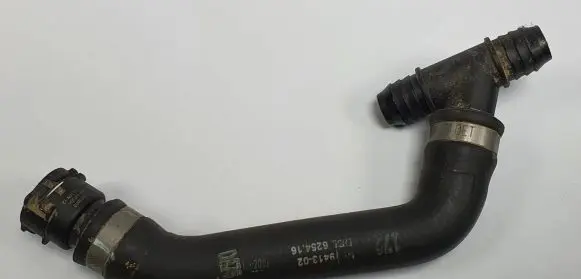 Mercedes-Benz A W177 Engine coolant pipe/hose