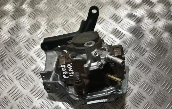 Peugeot 308 Fuel injection high pressure pump 9672605380 a2c53361555
