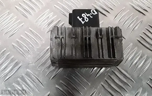 Opel Vectra C Glow plug pre-heat relay 55354141 51299018a