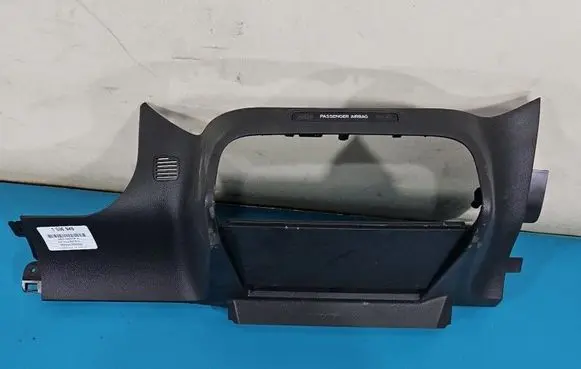 Ford Focus Center console JX7-A046R52-AAW IMPRK1536949