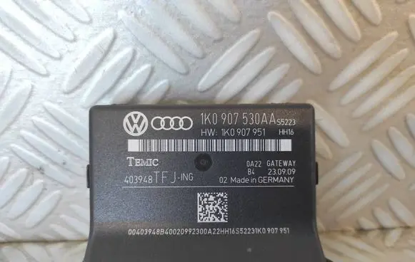 Volkswagen Golf VI Gateway control module 1K0907530AA 1K0907951 403948