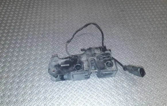 Skoda Octavia Mk2 (1Z) Engine bonnet/hood lock/catch 