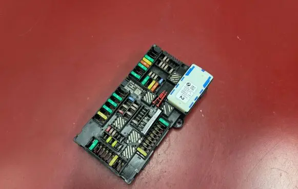 BMW X3 G01 Fuse module 6828074 61146828074
