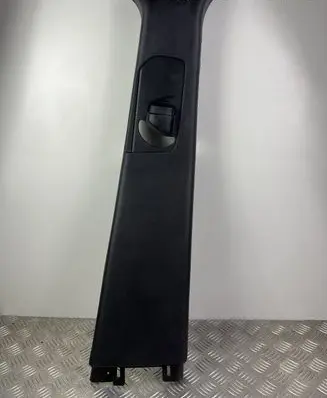 Jeep Grand Cherokee (B) pillar trim (top)