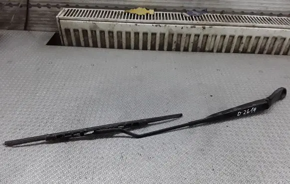 Nissan Micra Windshield/front glass wiper blade 