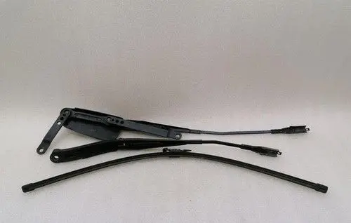 Mercedes-Benz ML W164 Front wiper linkage and motor A1648200640