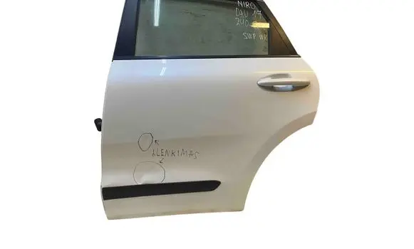 KIA Niro Rear door