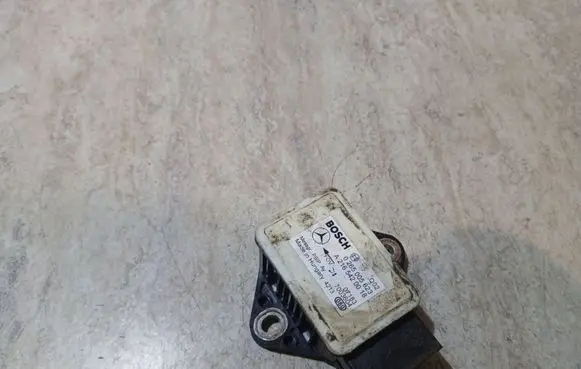Mercedes-Benz CLS C219 ESP acceleration yaw rate sensor 0265005623