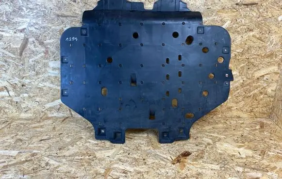 Honda HR-V Engine splash shield/under tray 74111T7A