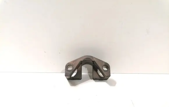 BMW 7 E65 E66 Fuel Injector clamp holder