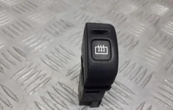 Nissan Micra Windscreen/window heater switch