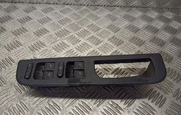 Skoda Octavia Mk1 (1U) Front door window switch trim 1J4959857A