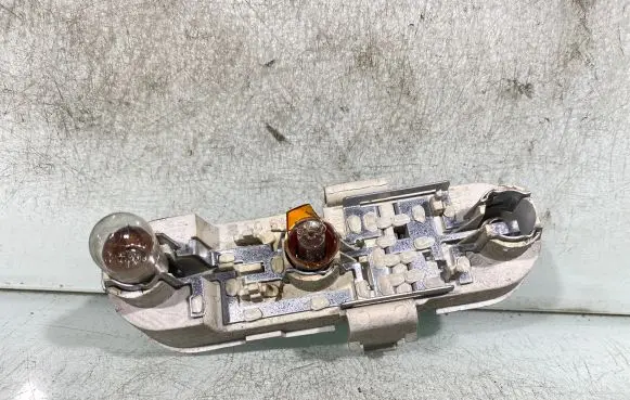 BMW 3 E46 Tail light bulb cover holder 29262002