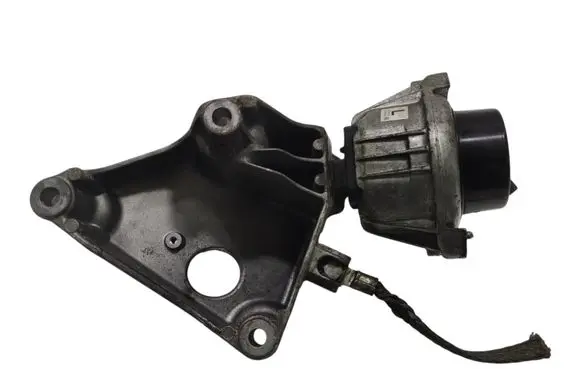 BMW 3 E90 E91 Engine mount vacuum valve 6773742