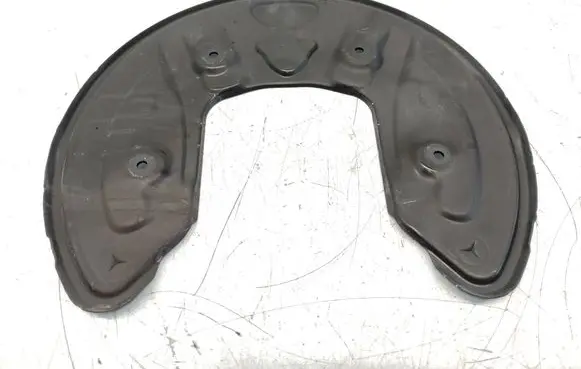 Mercedes-Benz C W205 Rear brake disc plate dust cover A0004230100B