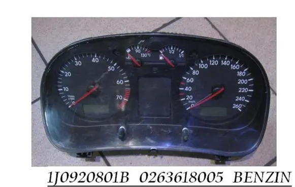 Volkswagen Golf III Speedometer (instrument cluster) 1J0920801B 0263618005