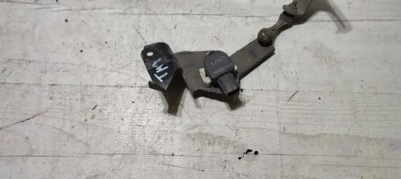 Mazda 3 III Headlight/headlamp level sensor A0608341 6J0621