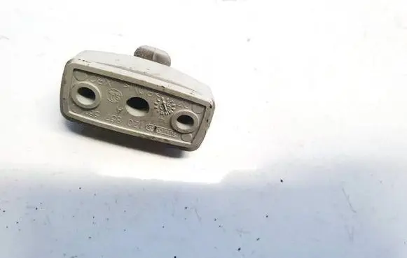 Skoda Octavia Mk2 (1Z) Sun visor clip/hook/bracket 1z0857561