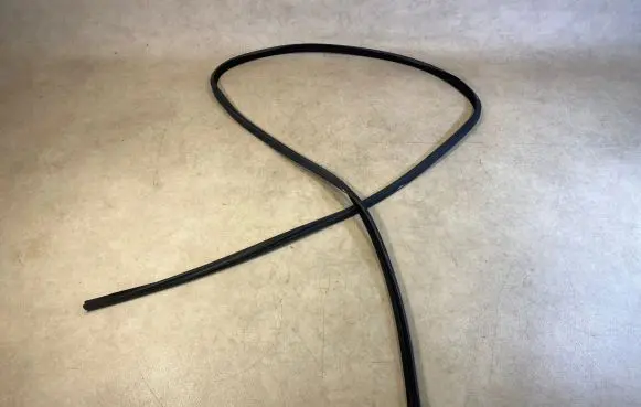 Mercedes-Benz G W461 W463 1st Gen Rubber seal rear door 