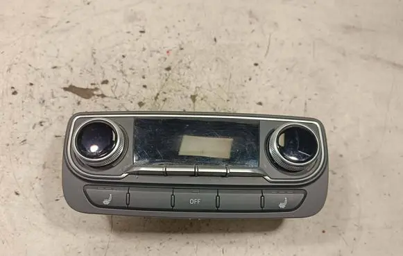 Audi Q7 4M Climate control unit 4M0919158D 5HB01235525