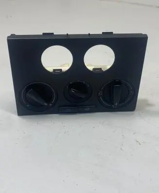 Volkswagen Golf IV Climate control unit 7D1819045M 901511530000