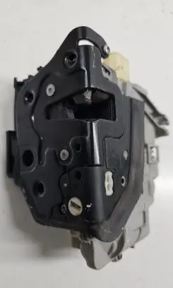 Audi Q7 4L Front door lock