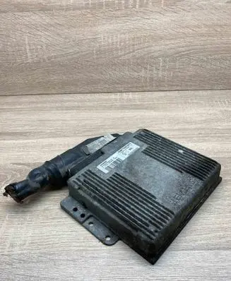 Renault Megane I Engine control unit/module ECU HOM7700870572 S103750013 7700107002