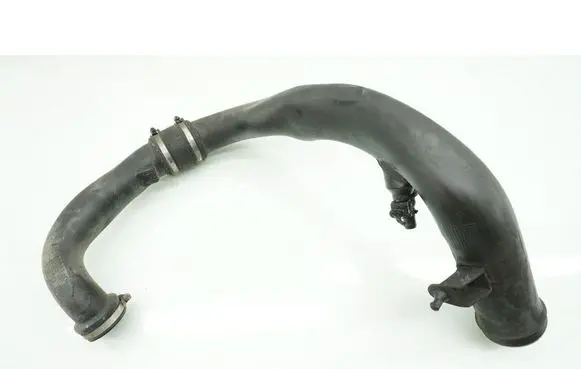 Volvo XC70 Air intake hose/pipe 72109999