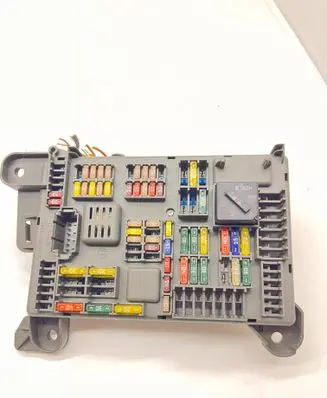 BMW X5 E70 Fuse module 61146931687 693168703 6931687