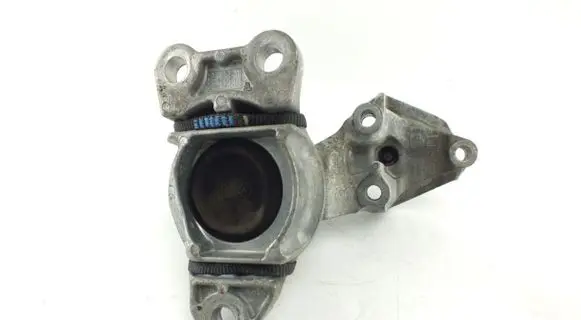 Renault Megane I Engine mount vacuum valve 