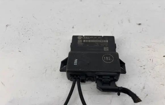 Audi Q7 4L Gateway control module 4F0907468F 404476