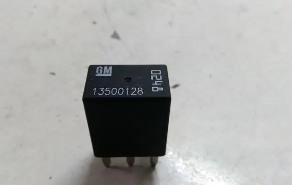 Opel Insignia A Other relay 13500128