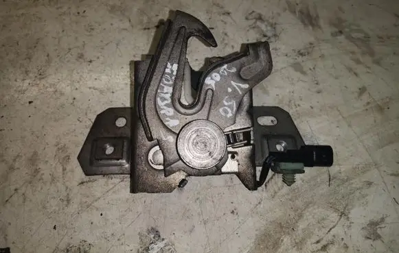Volvo V50 Tailgate/trunk/boot lock/catch/latch 30716530 A155-9