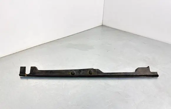 Audi A4 S4 B9 Fender end trim 8W0820581