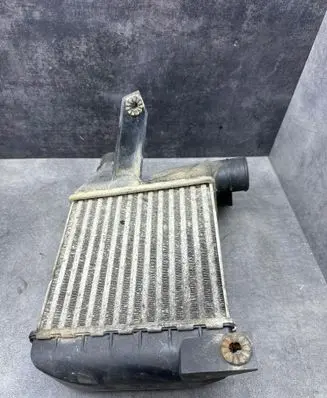 BMW 5 E39 Intercooler radiator 2246031