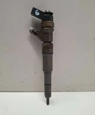 BMW 5 E60 E61 Fuel injector 0445110