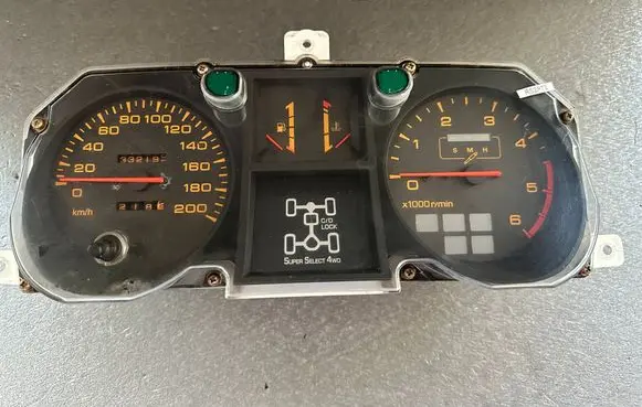 Speedometer (instrument cluster)
