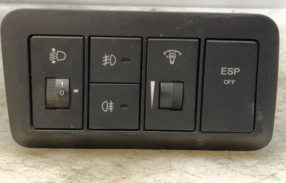 Hyundai Santa Fe ESP (stability program) switch 