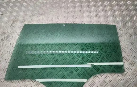 KIA Sportage Rear door window glass