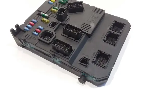 Peugeot 407 Comfort/convenience module S120104700L BSIS0200 9655708380