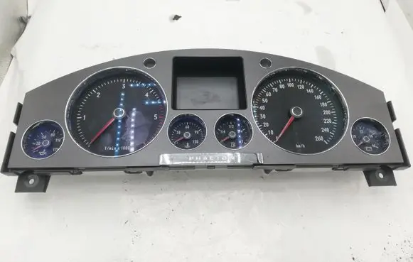 Volkswagen Phaeton Speedometer (instrument cluster) 3D09200885A