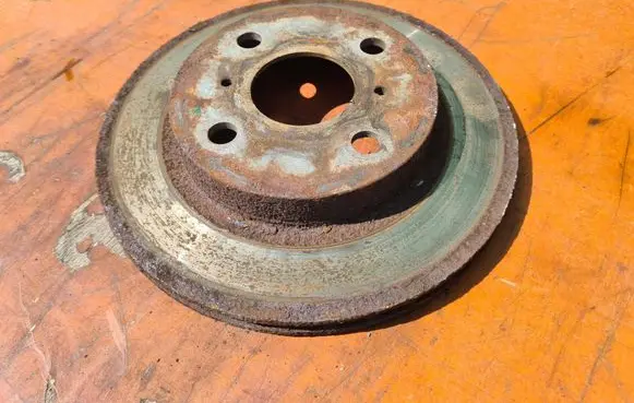 Toyota Yaris Front brake disc 4351252050