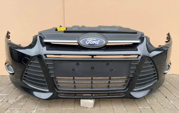 Ford Focus Front bumper BM5117757A