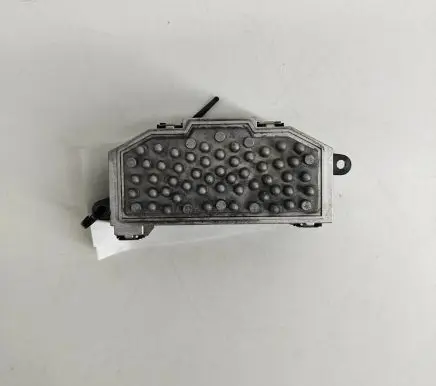 Volkswagen Amarok Heater blower motor/fan resistor 3C0907521G CZ2468105385