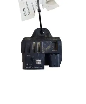 BMW 1 F20 F21 Glow plug pre-heat relay 857008702 0522120103